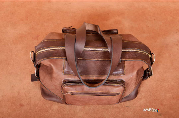 Old Leather Oversized Travel Bag - Image 3