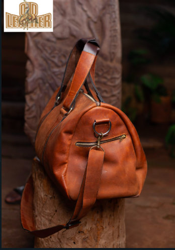 Old Leather Travel Bag - Image 2