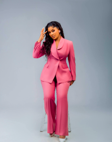 Mapinge's Ladies Suits