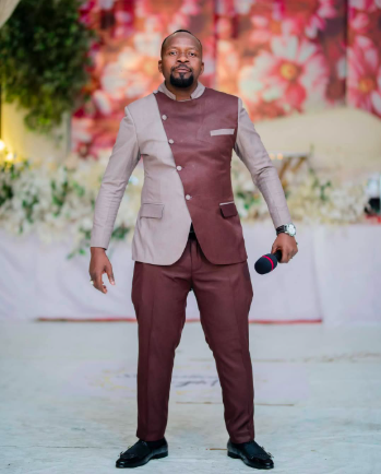 Mapinge's Men's Suits - Image 3